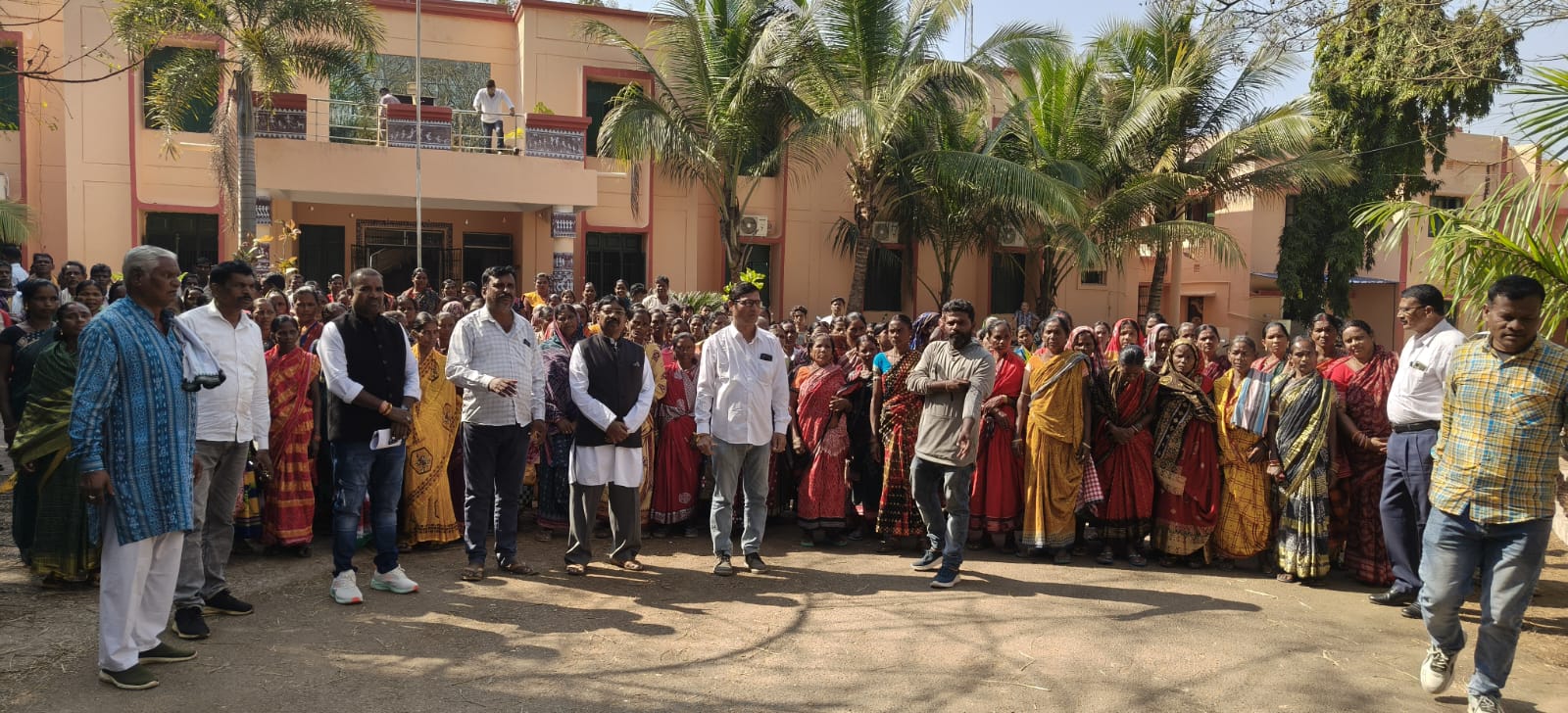 ମଦମୁକ୍ତ ପାଣିଗାଁ ଗଠନ ଦାବୀରେ ଅତିରିକ୍ତ ଜିଲ୍ଲାପାଳଙ୍କ ଦାବିପତ୍ର। 